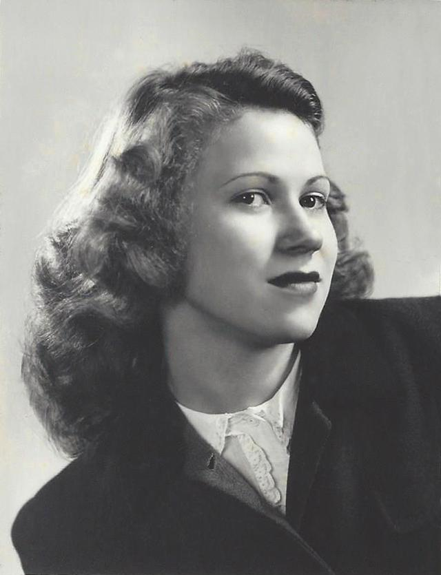 Helen DeMayo